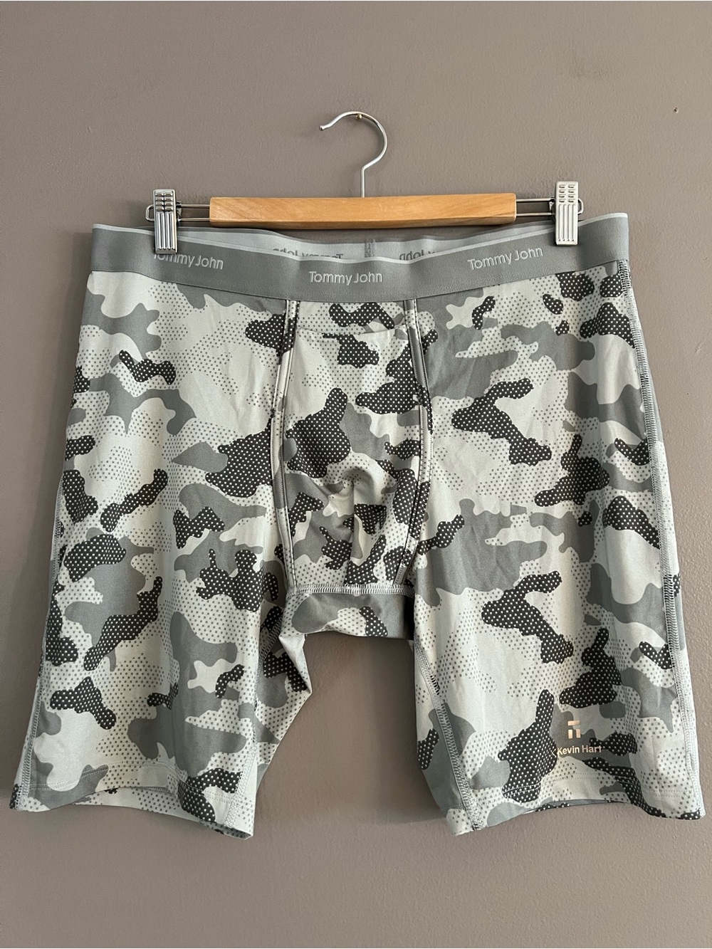 Tommy John Kevin Hart Go Anywhere Boxer Briefs Grey Camo XL